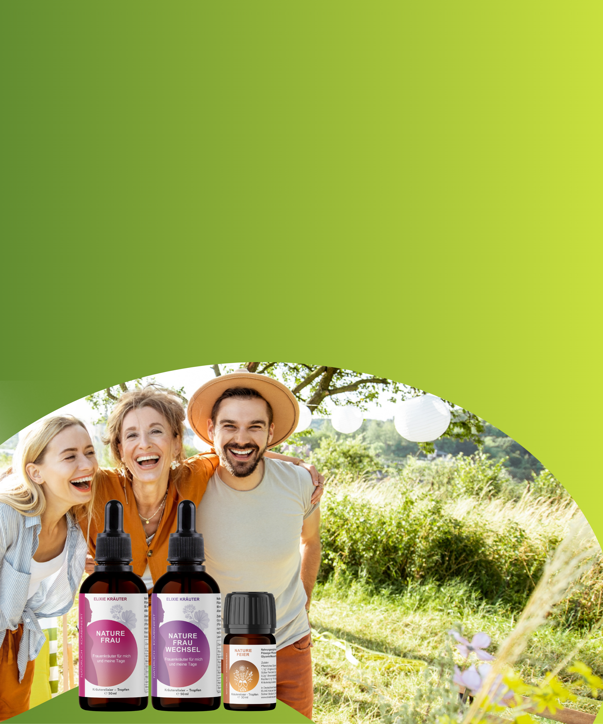 Naturkräuter-Produkte vor einer grünen Landschaft mit einer fröhlichen Gruppe im Hintergrund.