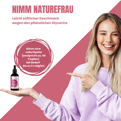 Junge Frau zeigt auf die NatureFrau Kräutertropfen, daneben ein Hinweis zur Einnahme einer vollen Pipette mit etwa 40 Tropfen.